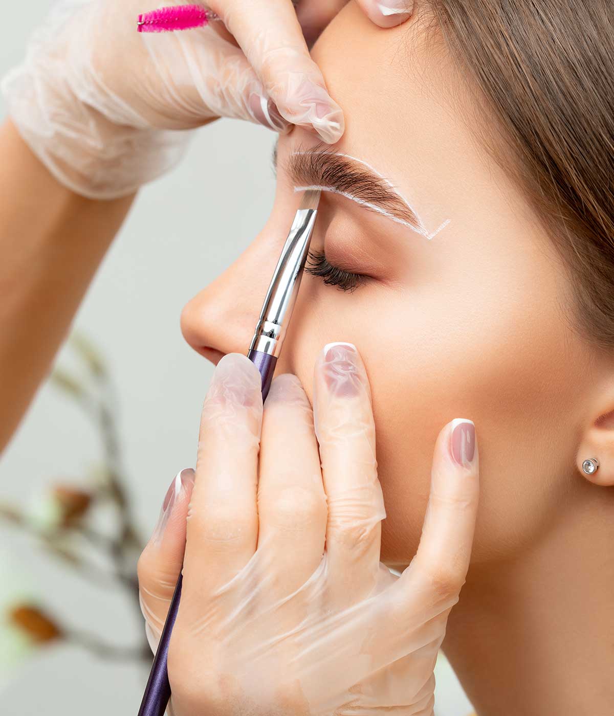 Professionelles Make-up und Gesichtspflege